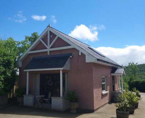 Killotteran Ski Chalet | Apple Blossom Cottage