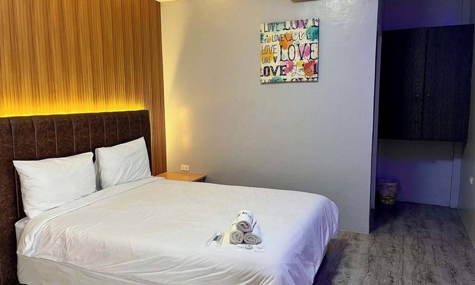 Silang Resort | Apple Mango Resort