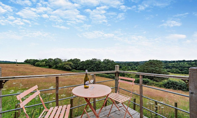 Dre-fach Felindre House | Apple Shack - One Bedroom House, Sleeps 2