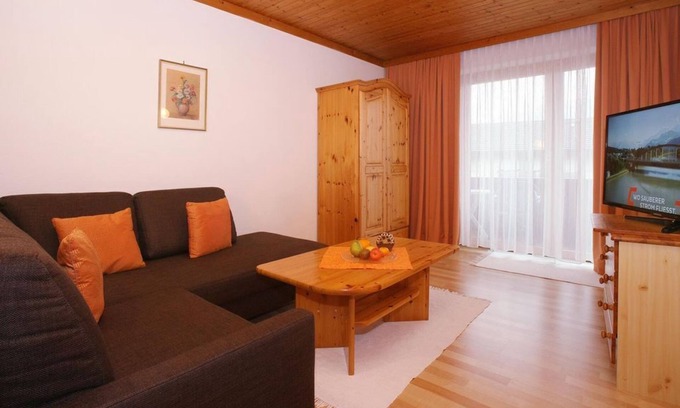 Schuttdorf Apartment | Appt. Brigitte/2 Schlafr./Bath, toilet, balcony - Lackner, apartment
