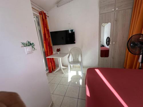 Belcourt Apartment | Appt F2 BELLISSIMA