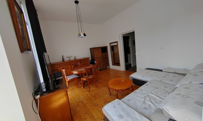 La Bourboule Apartment | APPT F2 RDJ 4/5 PERSONS- ALL COMFORT - QUIET - CLOSE TO THERMAL BATHS