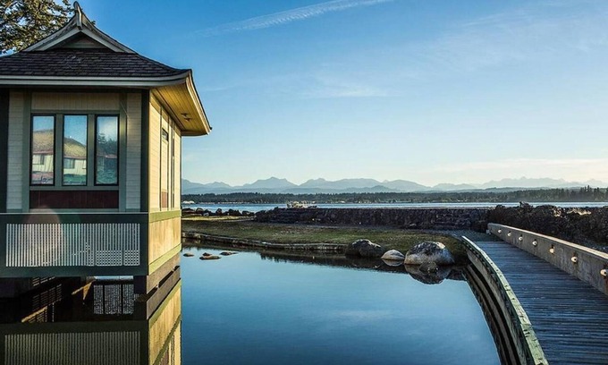Quadra Island Resort | April Point Resort