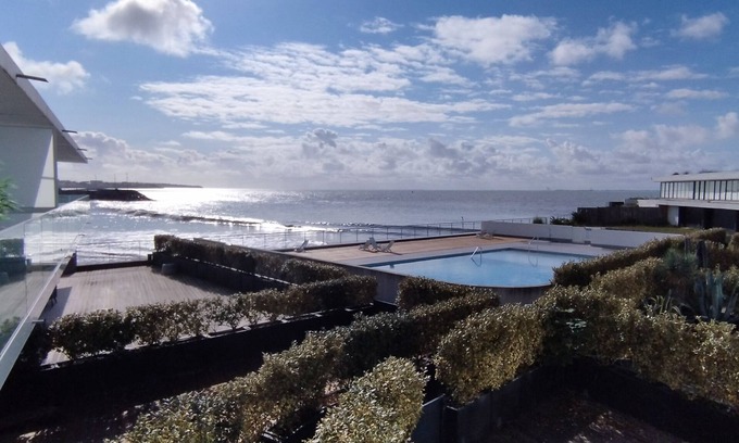 Royan Apartment | Apt 4 pers, sea view, swimming pool, walking distance to town center