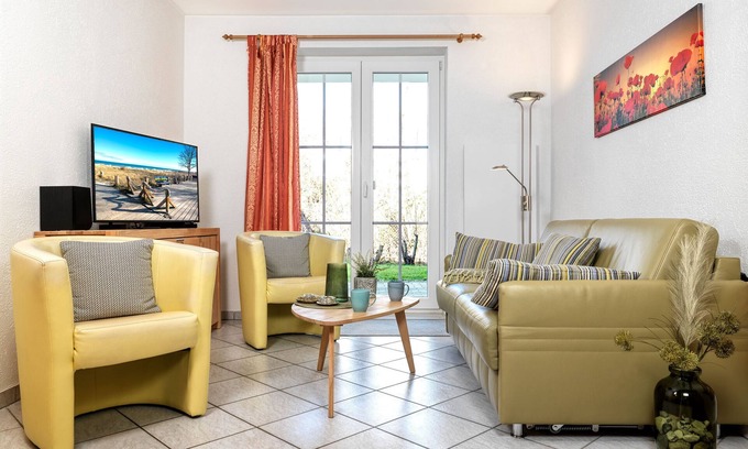 Gollwitz Apartment | Apt. STURMVOGEL - Cozy living just 500 meters from the natural beach