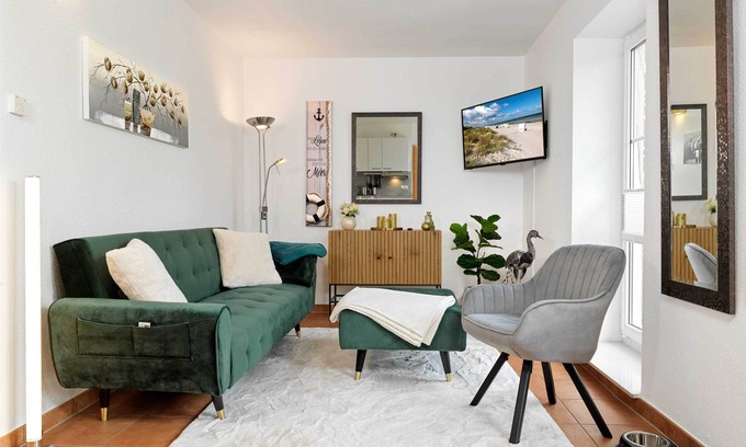 Gollwitz Apartment | Apt. Teichblick - Cozy living just 500 meters from the natural beach