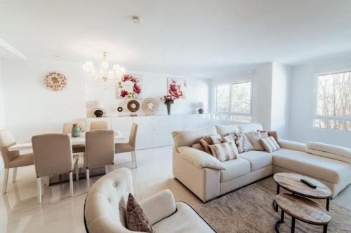 Ensanche Diputacion Apartment | Apto. Plaza Séneca Alicante centro