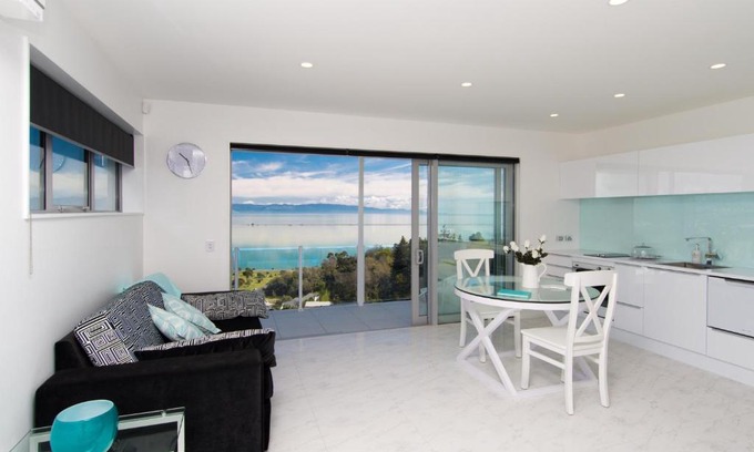 Atawhai Apartment | Aqua-Heights Apartment