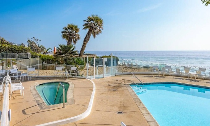 Eastern Malibu Apartment | Aquamarine by Stay Awhile Villas