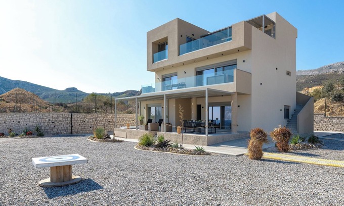 Stegna Apartment | Aquamarine Luxury Suite ground floor
