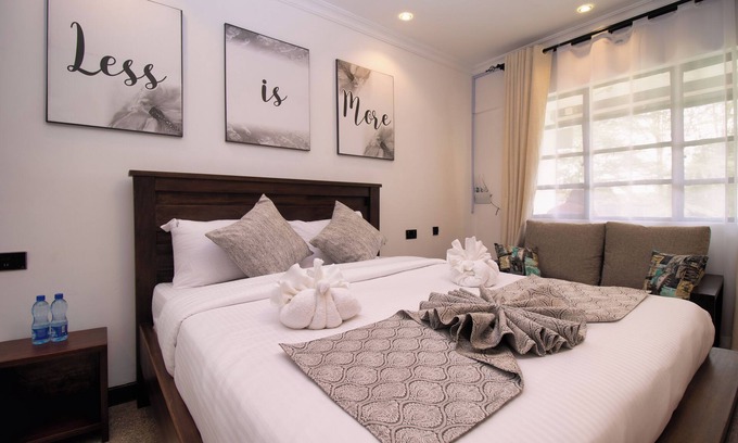 Nanyuki Apartment | Arabel Villa Studio is centrally located in Nanyuki along the River Nanyuki.