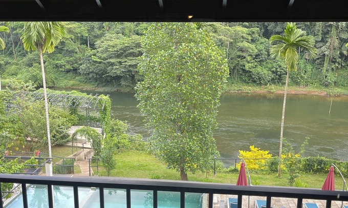 Yatiyantota Hotel | Aramya hotel