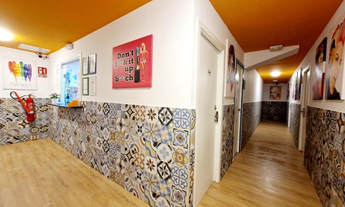 El Parc i la Llacuna del Poblenou Hostel | Arc House Barcelona