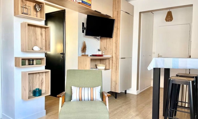 Arcachon Apartment | Arcachon cosy air-conditioned apartment roof terrace 2 pers