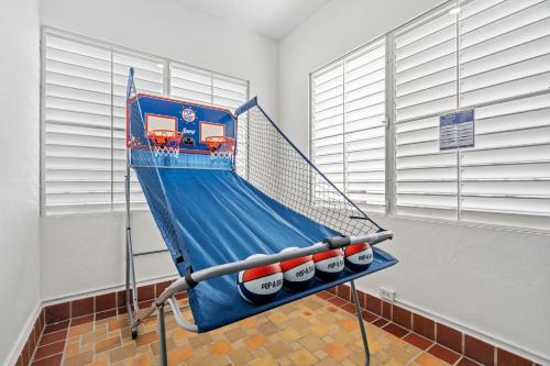 Sagrado Corazon Apartment | Arcade Games Perfect For Family Or Large Groups