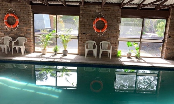 Nicholson House | Arcadia - Rural Paradise with large indoor solar heated pool. Pet friendly.