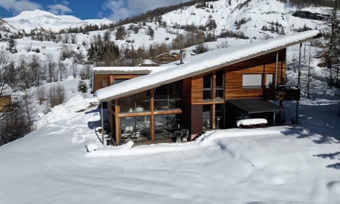 Allos Ski Chalet | Architect-designed chalet, panoramic view & Nordic bath - Allos (04260) - 1700m