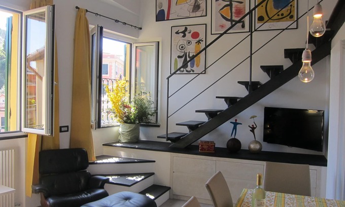 Sestri Levante Apartment | Architectural designed central apartment a few steps from the beaches. PARKING.
