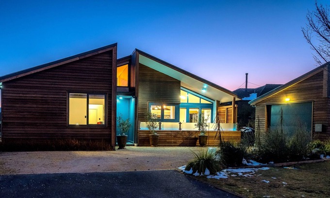 Hanmer Springs House | Architecturally Designed on waters edge