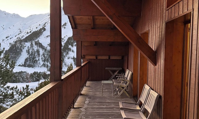 Arc-1950 Apartment | Arcs 2000: 10-person apartment close to the slopes with panoramic terrace