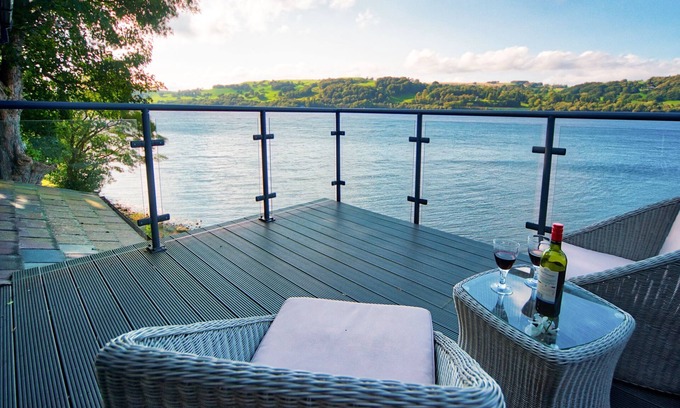Llanycil Cottage | ARENIG - BALA LAKE, romantic in Bala