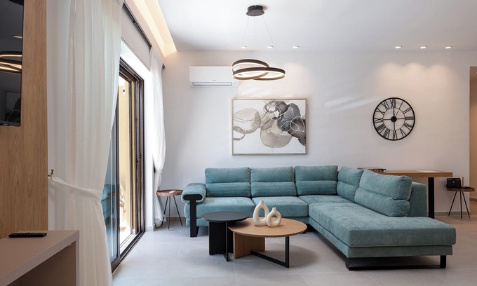 Rethymno Apartment | Aria's apt, chic & modern, close to the beach!