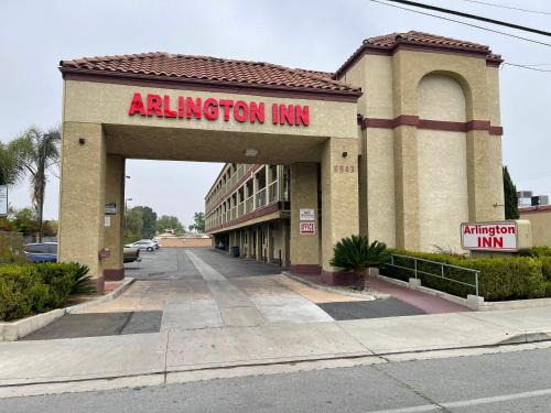 Riverside Hotel | Arlington Inn