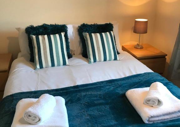 Bicester House | Arma Short Stays Conifer Drive