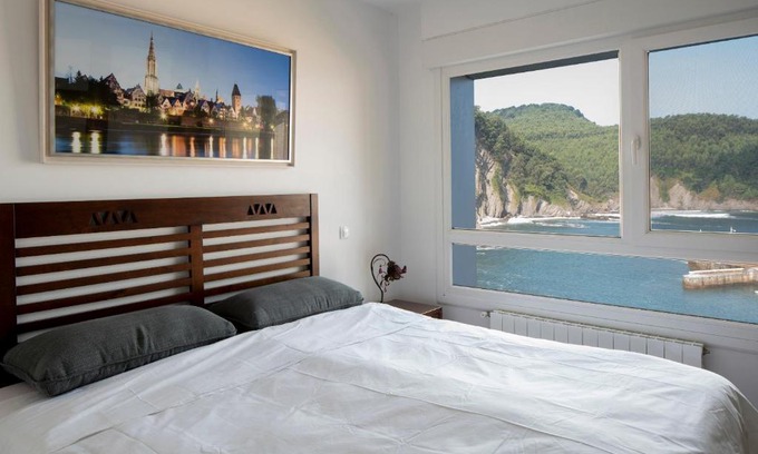 Arminza Apartment | Armintza Port by Aston Rentals