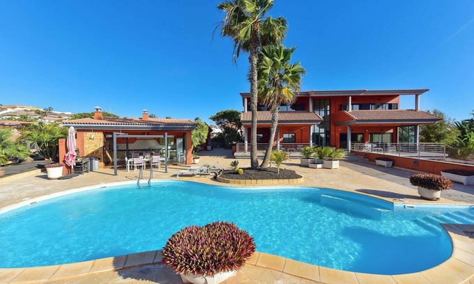 Parque Holandes Villa | Armonia Oasis Fuerteventura by Holiday Rentals 365