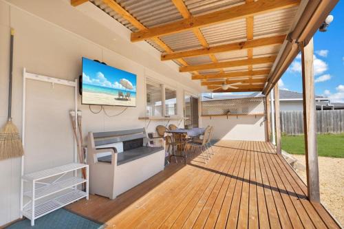 Paynesville House | Armstrong Cottage