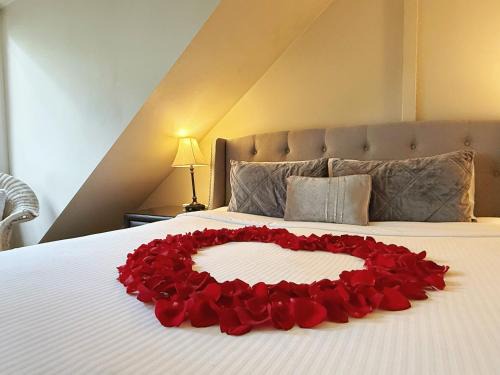 Mount Dandenong Bed & Breakfast | Arnica Views Summit Retreat