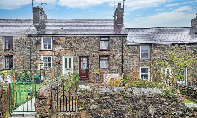 Trefor Cottage | Arosfa Cottage