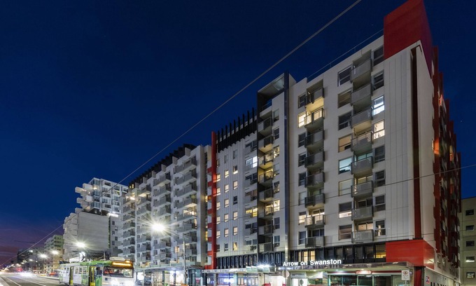 Carlton South Apartment | Arrow on Swanston