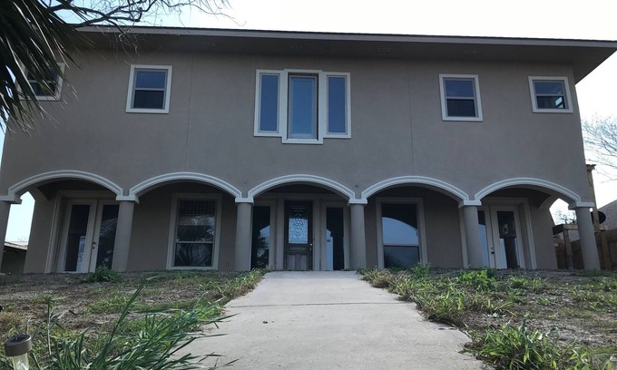Rio Hondo Villa | Arroyo City Villa