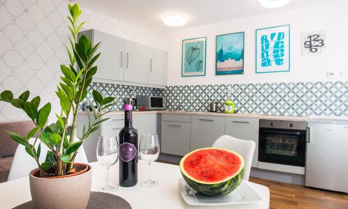 Terezvaros Apartment | Art and Posters