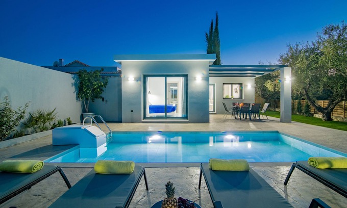 Fiolitis Villa | Artemisia -2 Bedroom Villa with Private pool and Garden View