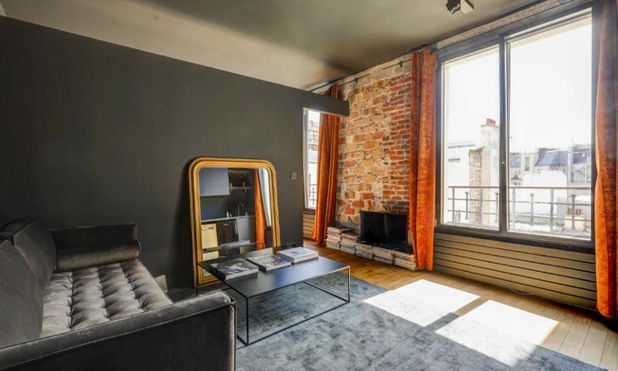 2nd Arrondissement Apartment | Artiste atelier Bail Mobilité Palais Royal
