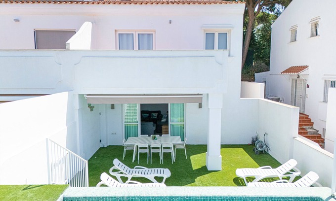 Urbanizacion Pinos Verdes House | Artola Marbella townhouse - Private pool