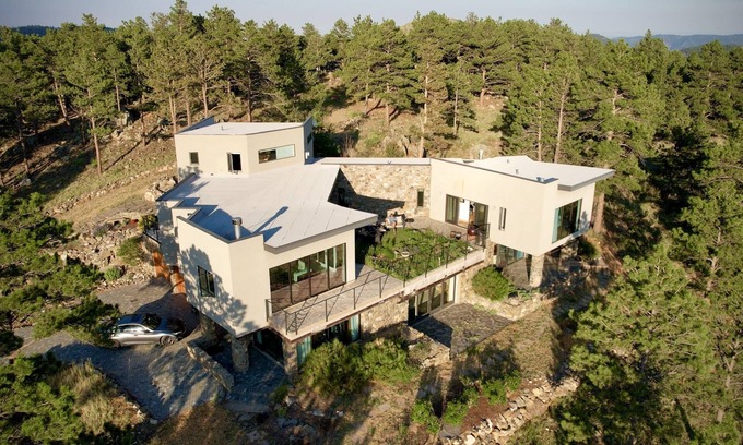 Golden Gate Canyon House | Artopia! Modern Luxury in the Foothills on 40 Acres - Mtn Biking & Skiing