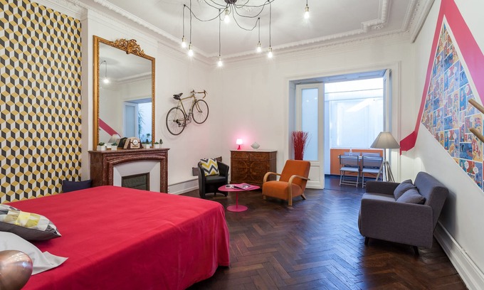 Sete Apartment | ARTY & SPACIOUS Haussmanian apartment in the heart of the city, pedestrian street.