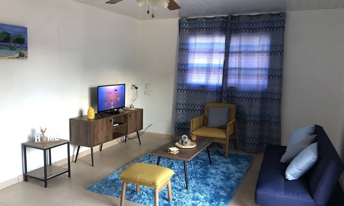 Shiribana House | Aruba Local Private House