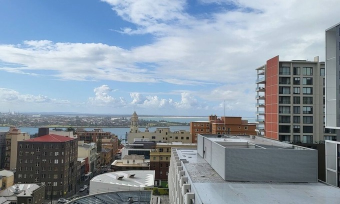 Newcastle Apartment | Arvia 806 !
