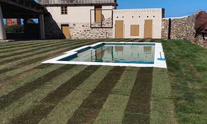 Laracha Villa | As Roeles Caión Farm. House ideal for families, beach at 2.5 km. 4 bedrooms