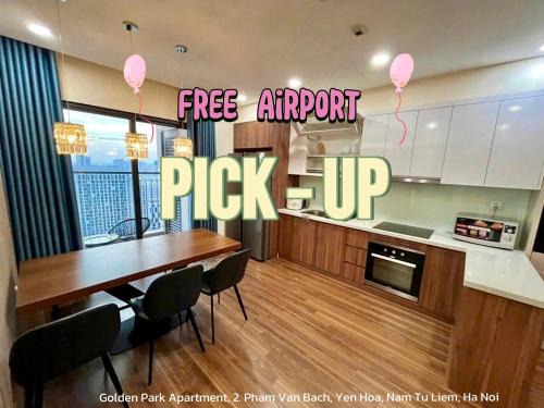 Cau Giay Apartment | Asahi Luxstay - Golden Park Big corner Apartment with Cầu Giấy park view