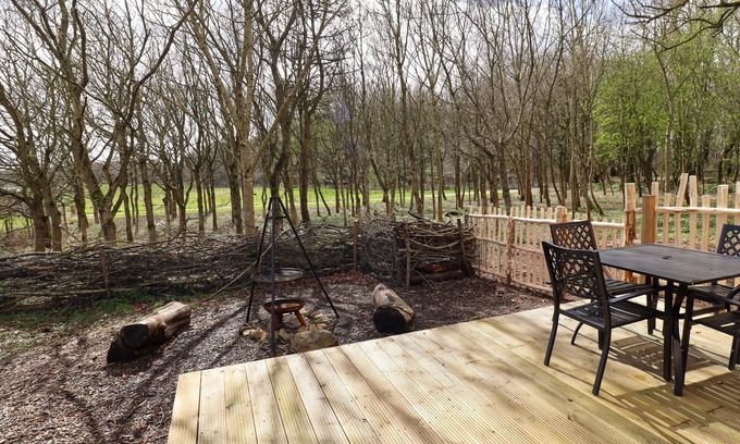 Morpeth Cottage | ASH LODGE, pet friendly, character holiday cottage in Morpeth