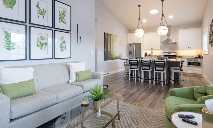 Fairview House | Asheville Getaway- Feel the Luxury