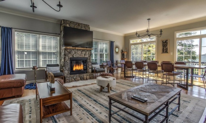 Asheville House | Asheville Mountain Alchemy | Luxury Lodge Near Downtown Asheville