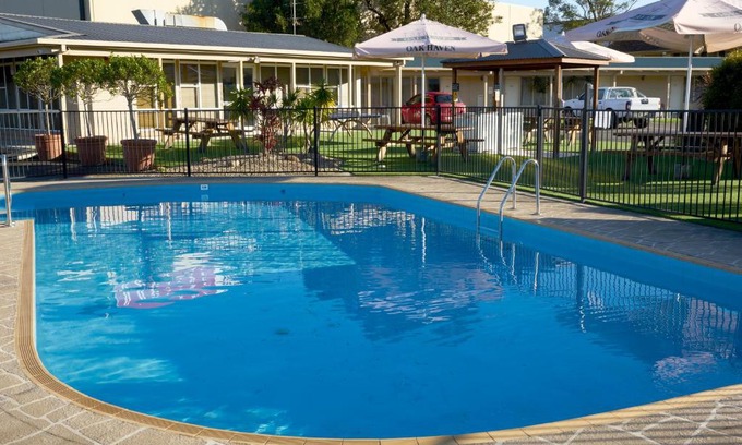 West Gosford Hotel | Ashwood Motel