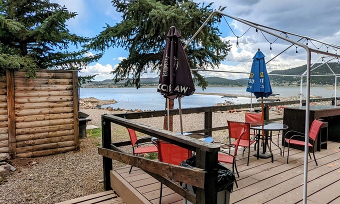 Mammoth Creek Hotel | Aspen Cove resort